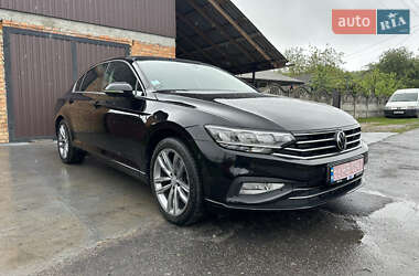 Седан Volkswagen Passat 2021 в Вінниці