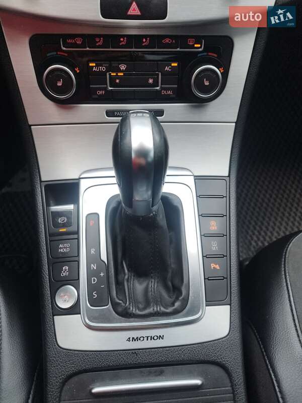 Седан Volkswagen Passat 2011 в Стрые