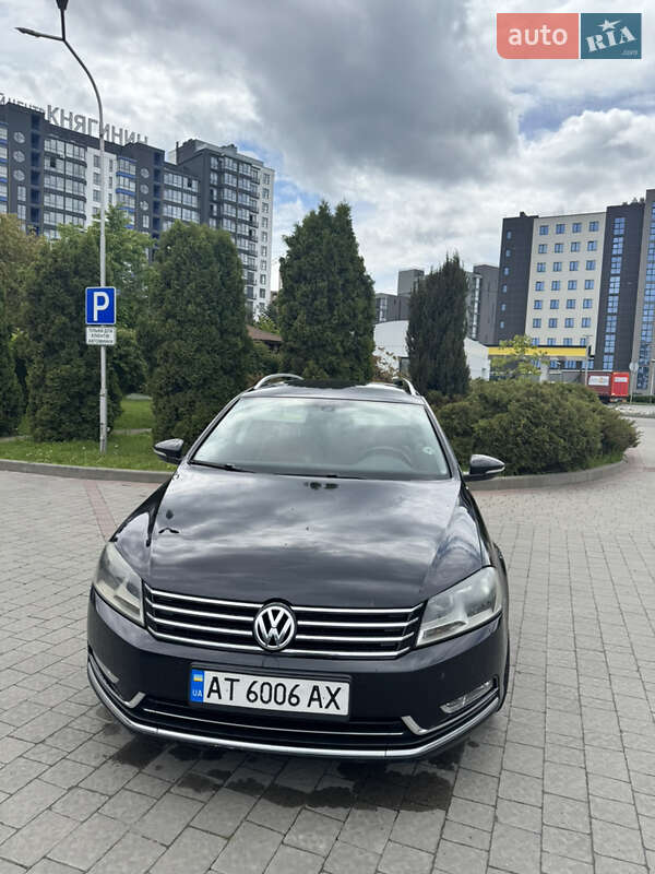 Универсал Volkswagen Passat 2012 в Ивано-Франковске