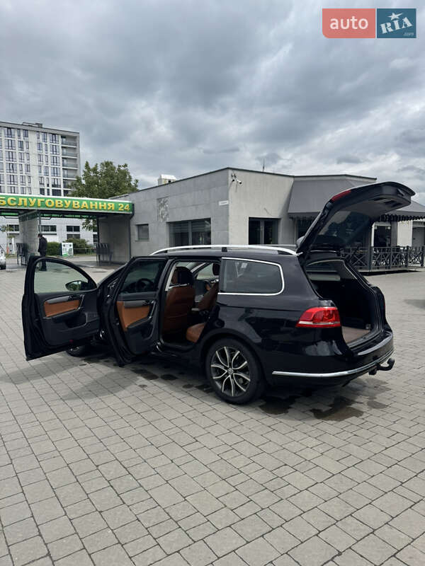 Универсал Volkswagen Passat 2012 в Ивано-Франковске