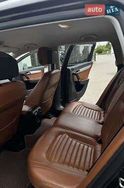 Универсал Volkswagen Passat 2012 в 