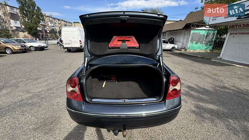Седан Volkswagen Passat 2002 в Белгороде-Днестровском