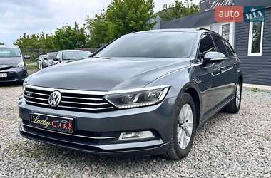 Універсал Volkswagen Passat 2015 в Одесі