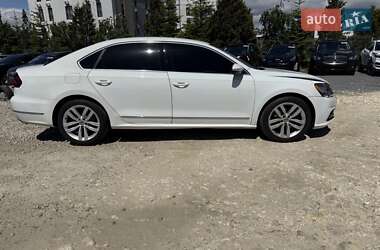 Седан Volkswagen Passat 2018 в 