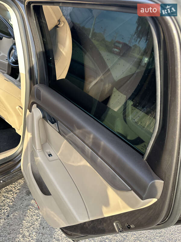 Универсал Volkswagen Passat 2013 в Стрые фото 22 Универсал Volkswagen Passat 2013 в Стрые