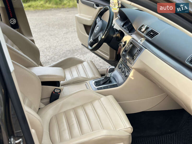 Универсал Volkswagen Passat 2013 в Стрые фото 25 Универсал Volkswagen Passat 2013 в Стрые