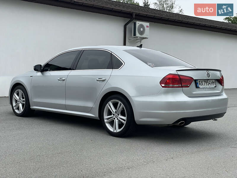 Седан Volkswagen Passat 2013 в Харькове
