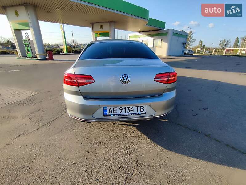 Седан Volkswagen Passat 2015 в Петропавлівці