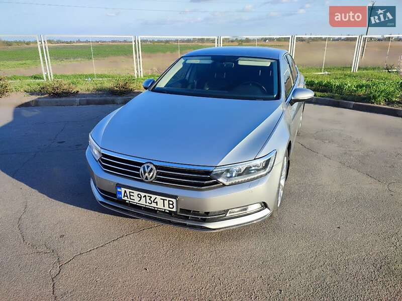Седан Volkswagen Passat 2015 в Петропавлівці
