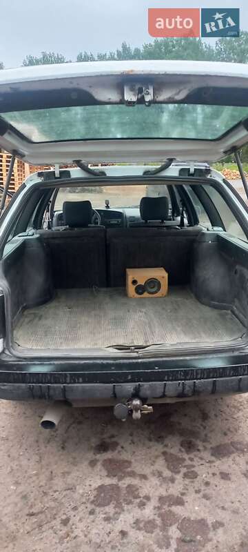 Универсал Volkswagen Passat 1993 в Кролевце
