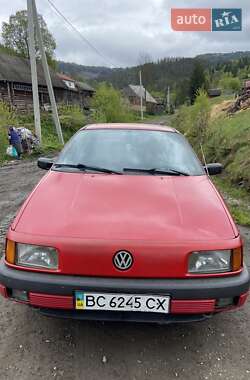 Седан Volkswagen Passat 1988 в Славском