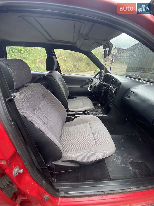 Седан Volkswagen Passat 1988 в Славском