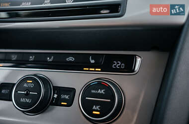Универсал Volkswagen Passat 2017 в 