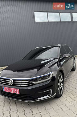 Універсал Volkswagen Passat 2015 в 