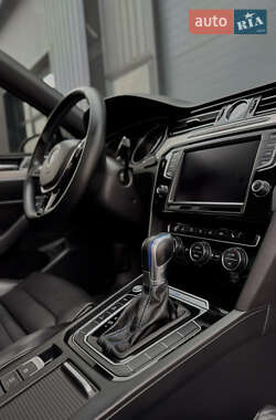 Універсал Volkswagen Passat 2015 в 