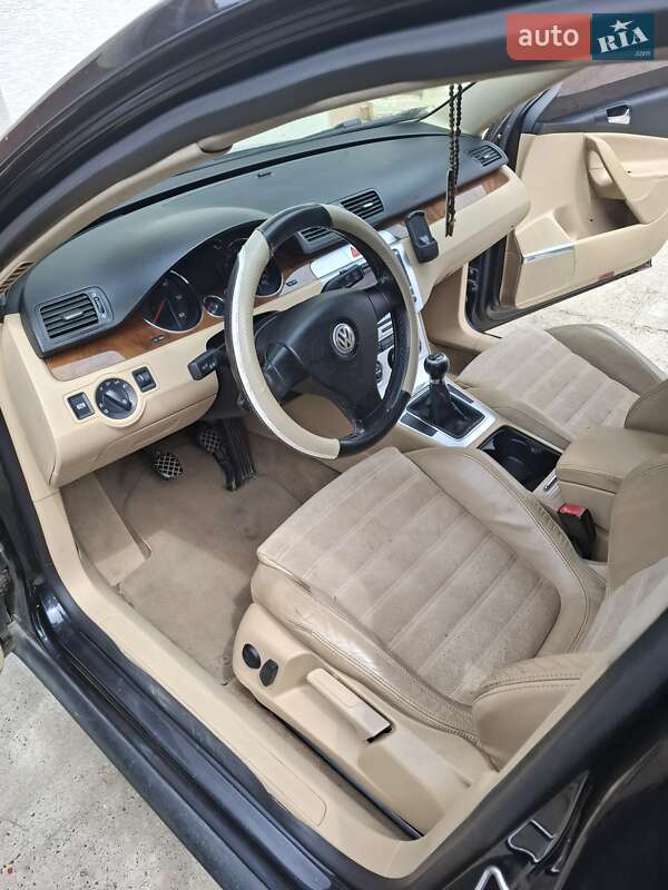 Универсал Volkswagen Passat 2006 в Ужгороде