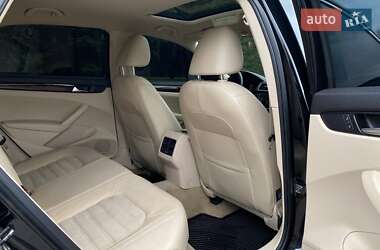 Седан Volkswagen Passat 2013 в 