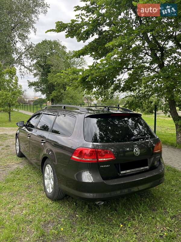 Универсал Volkswagen Passat 2011 в Ахтырке