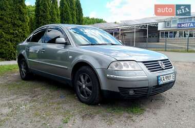 Седан Volkswagen Passat 2004 в 