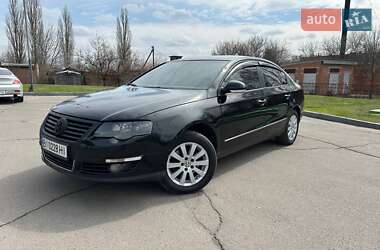 Седан Volkswagen Passat 2008 в Гребінці