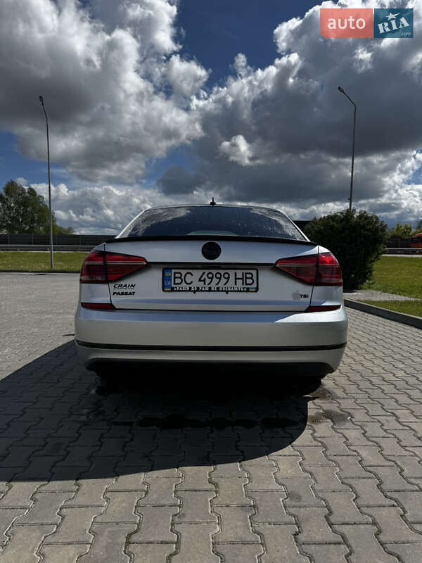 Седан Volkswagen Passat 2016 в Луцке