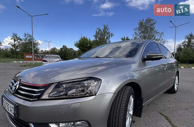 Седан Volkswagen Passat 2012 в 
