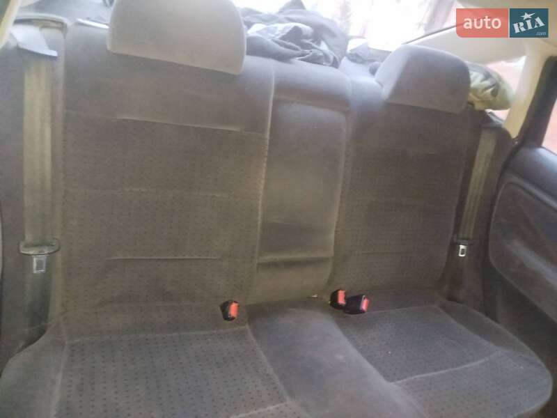 Седан Volkswagen Passat 1998 в Березовке