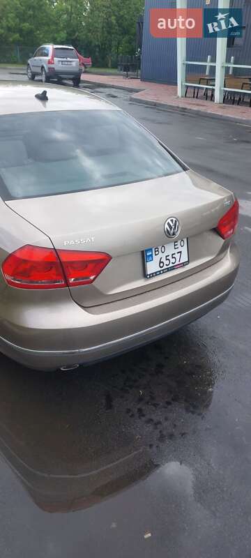 Седан Volkswagen Passat 2015 в Золочеве