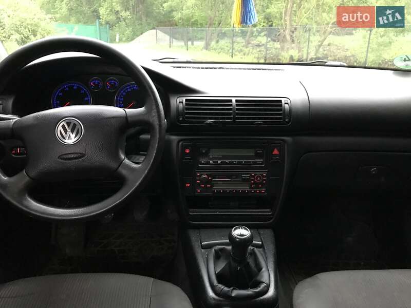 Универсал Volkswagen Passat 2001 в Виннице