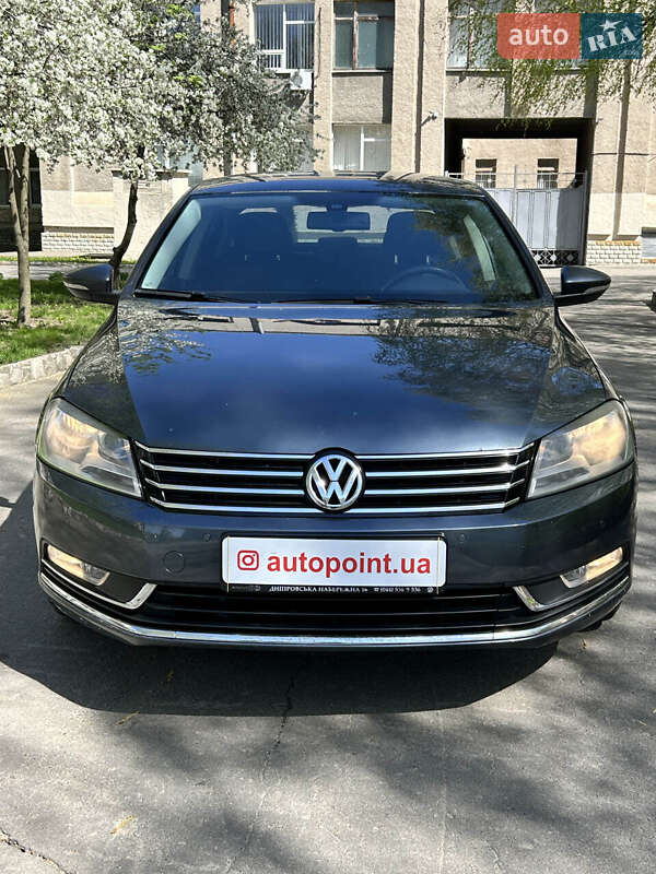 Volkswagen Passat 2012