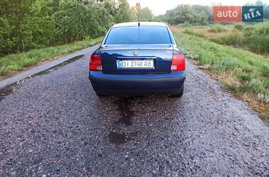 Седан Volkswagen Passat 1998 в 