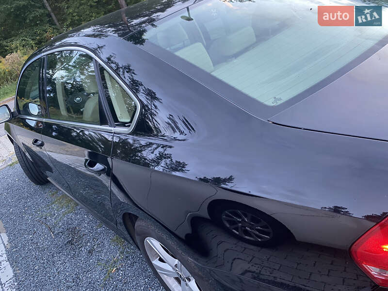 Седан Volkswagen Passat 2012 в Луцке