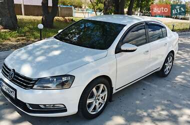 Седан Volkswagen Passat 2012 в 