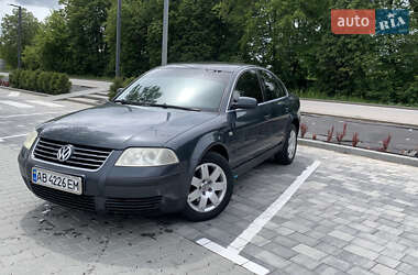 Седан Volkswagen Passat 2001 в Виннице