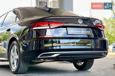 Седан Volkswagen Passat 2021 в 