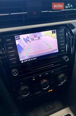 Седан Volkswagen Passat 2021 в 
