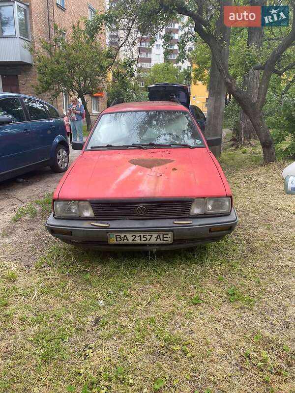 Универсал Volkswagen Passat 1986 в Киеве