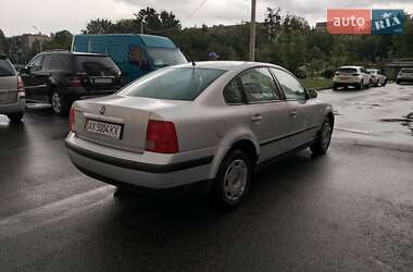 Седан Volkswagen Passat 1999 в 