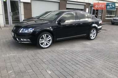 Седан Volkswagen Passat 2013 в 