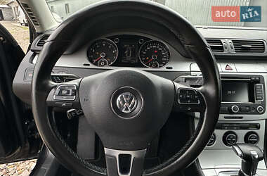 Універсал Volkswagen Passat 2009 в 