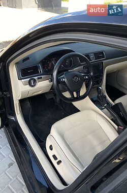 Седан Volkswagen Passat 2016 в 