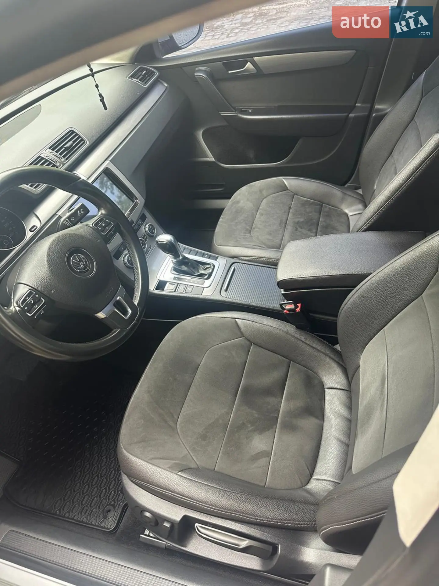 2012 Volkswagen Passat - мініатюра 3