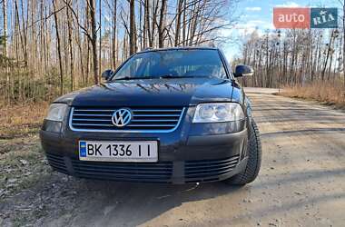 Универсал Volkswagen Passat 2004 в Сарнах