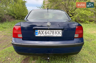 Седан Volkswagen Passat 1998 в 