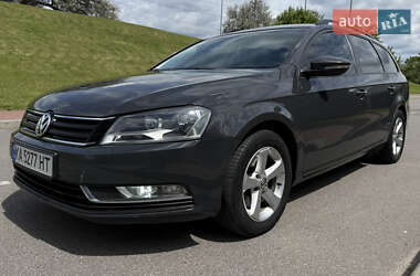 Універсал Volkswagen Passat 2011 в Києві