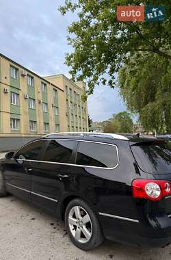 Універсал Volkswagen Passat 2010 в 