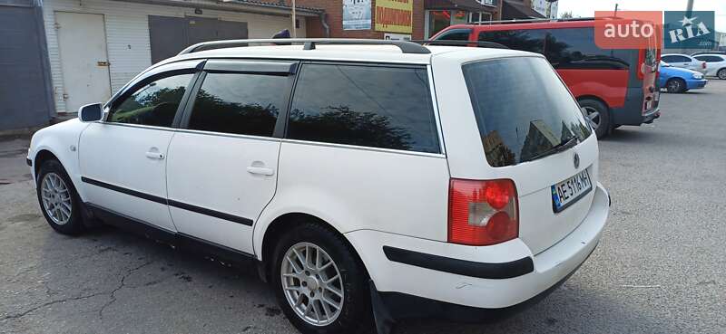 Універсал Volkswagen Passat 2001 в Дніпрі