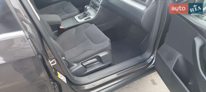 Универсал Volkswagen Passat 2010 в Киеве
