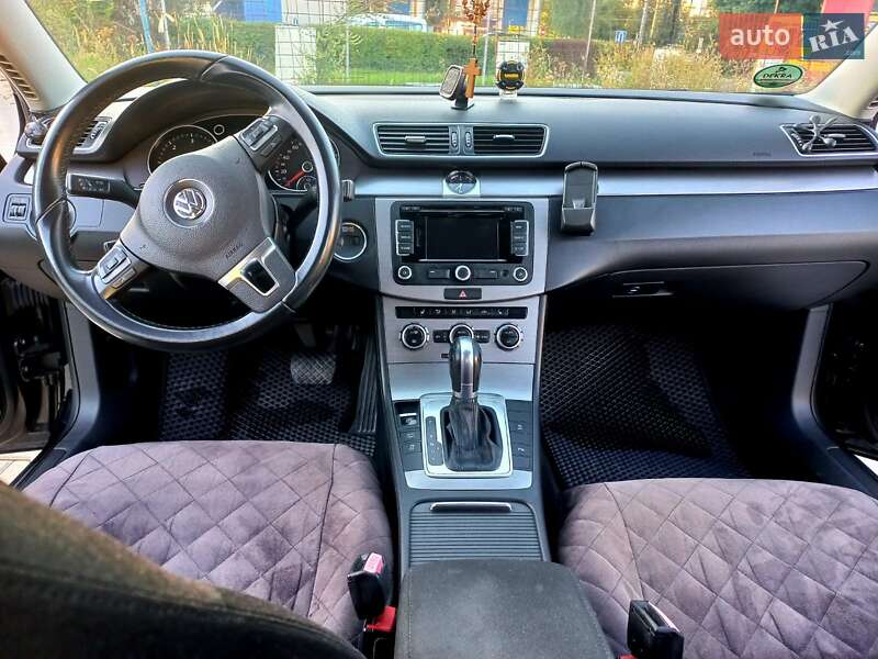 Універсал Volkswagen Passat 2014 в Тернополі
