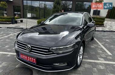 Седан Volkswagen Passat 2020 в 